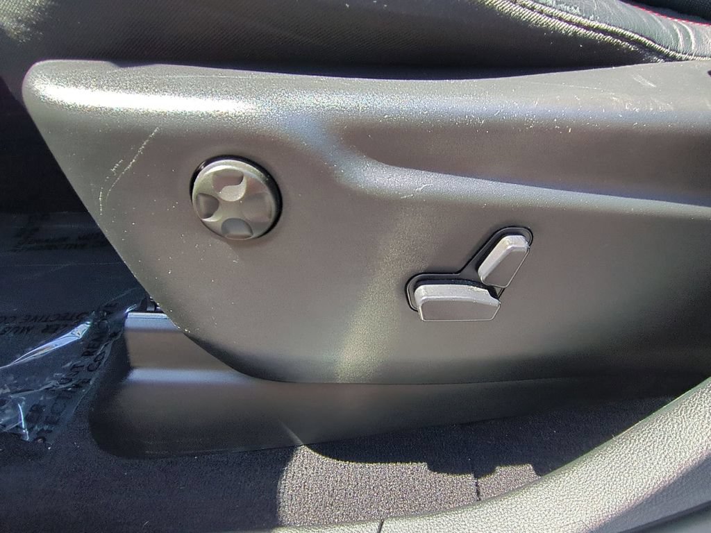 Used 2025 Dodge Durango GT AWD/4WD image 14