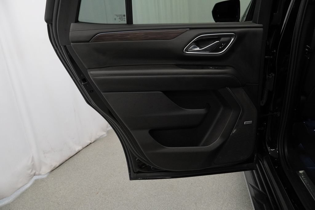 Used 2021 Chevrolet Tahoe LT AWD/4WD image 25