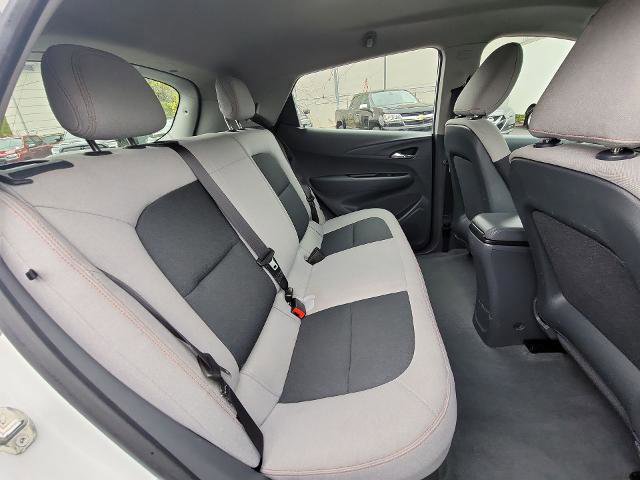 Used 2020 Chevrolet Bolt LT FWD image 24