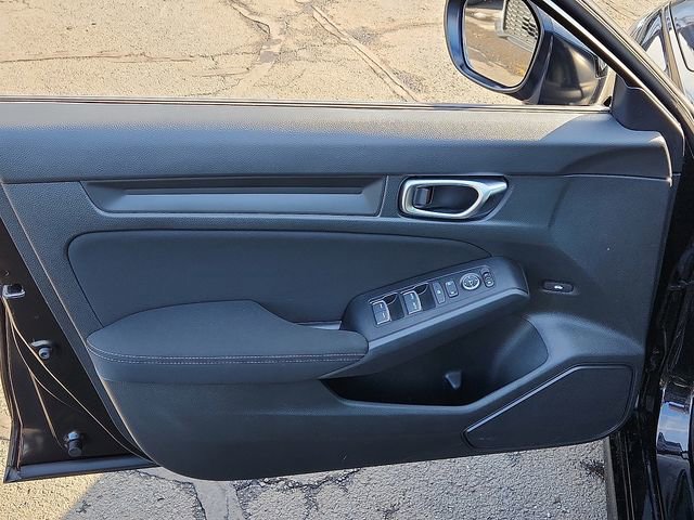 Used 2025 Honda Civic Sport image 12