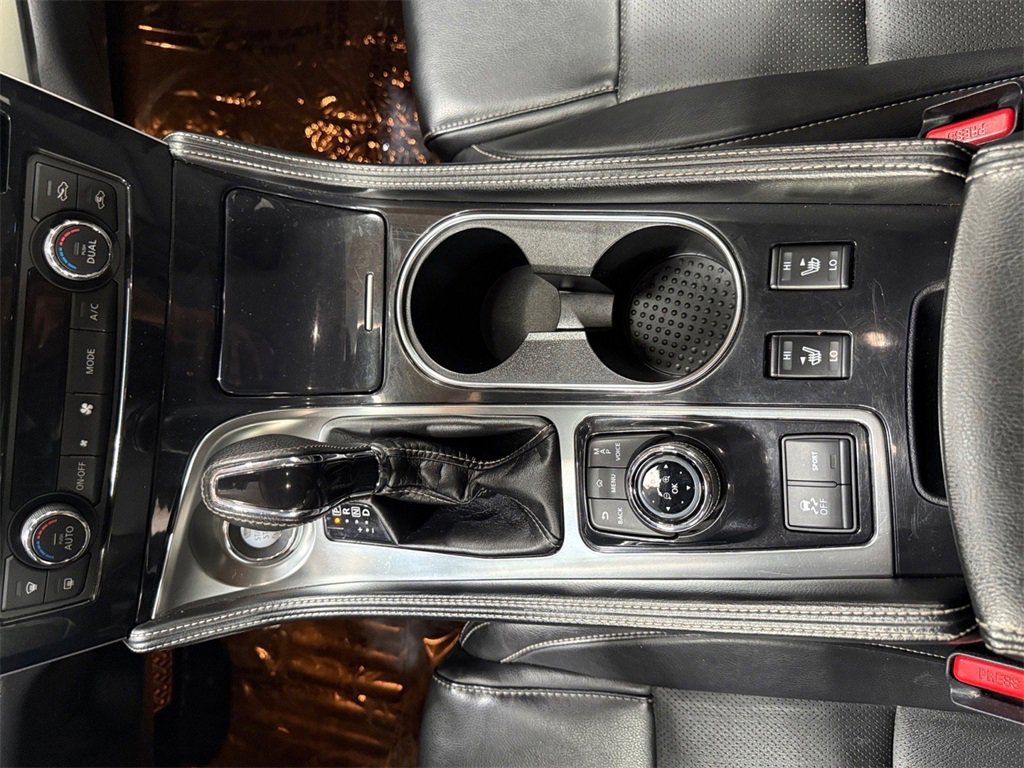 Used 2023 Nissan Maxima SL image 36