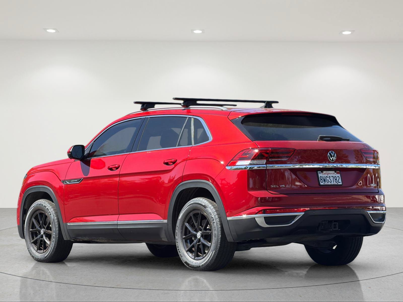 Used 2020 Volkswagen Atlas Cross Sport SEL Premium AWD/4WD image 3