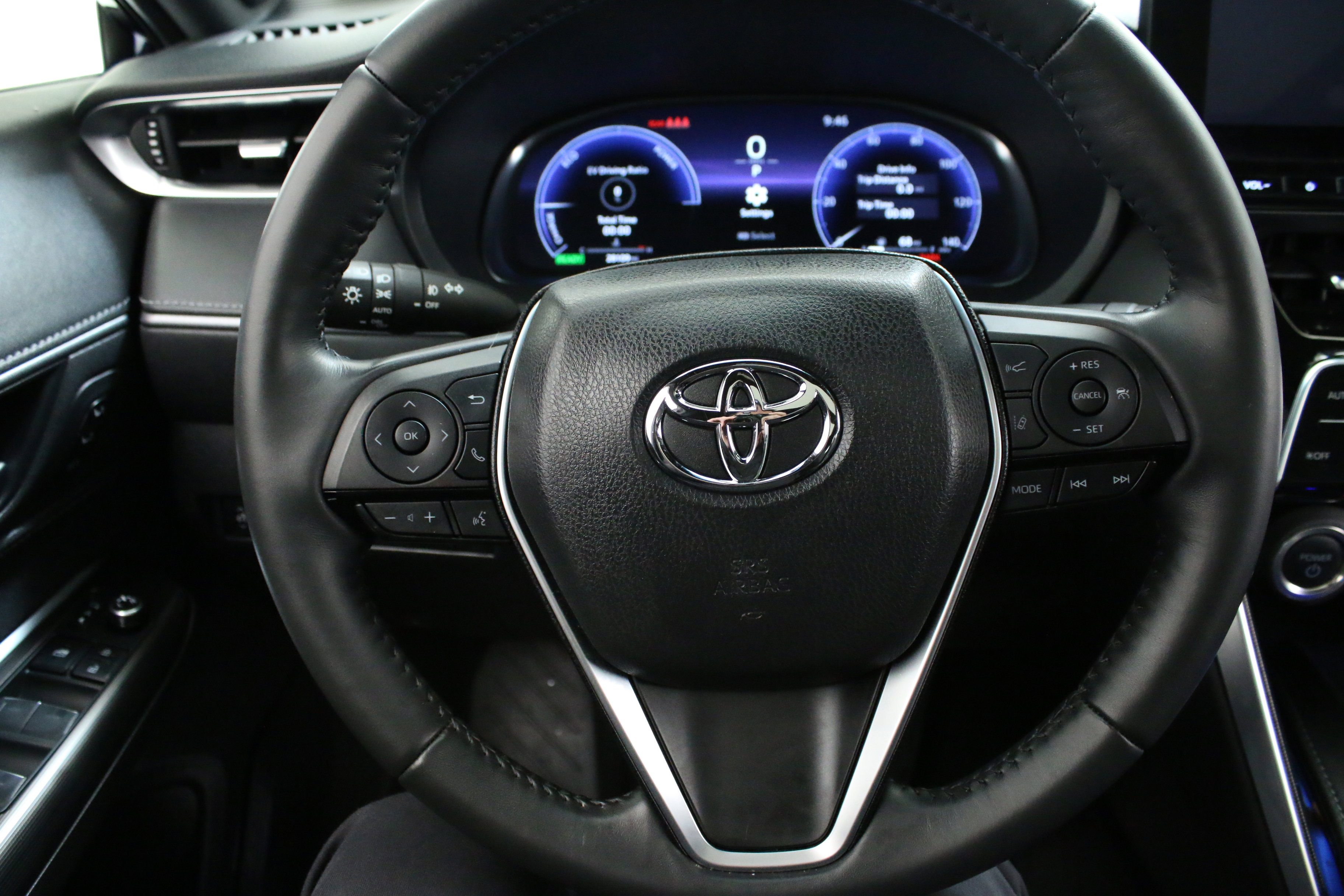 Used 2024 Toyota Venza Limited image 13