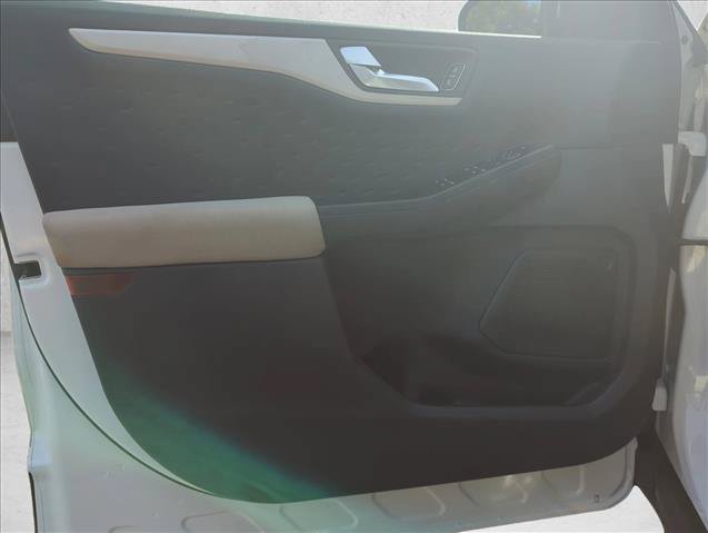 Used 2020 Ford Escape SE FWD image 14