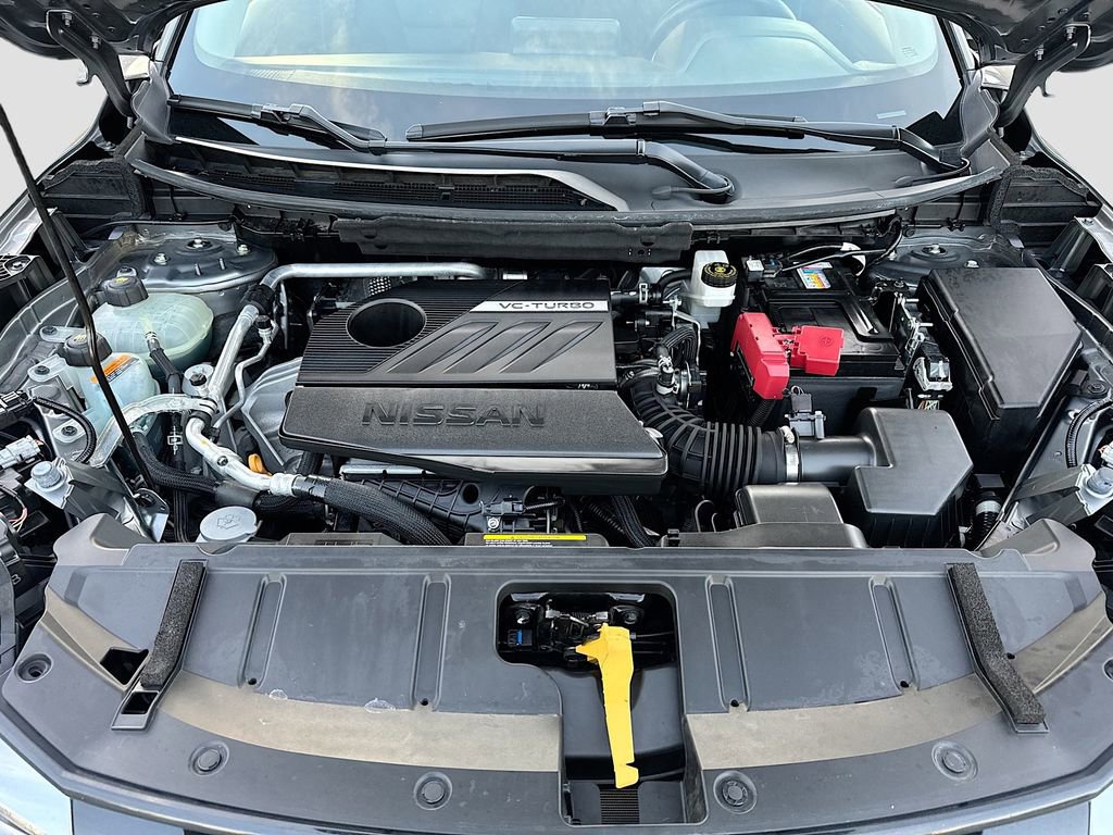 Used 2024 Nissan Rogue SV image 24