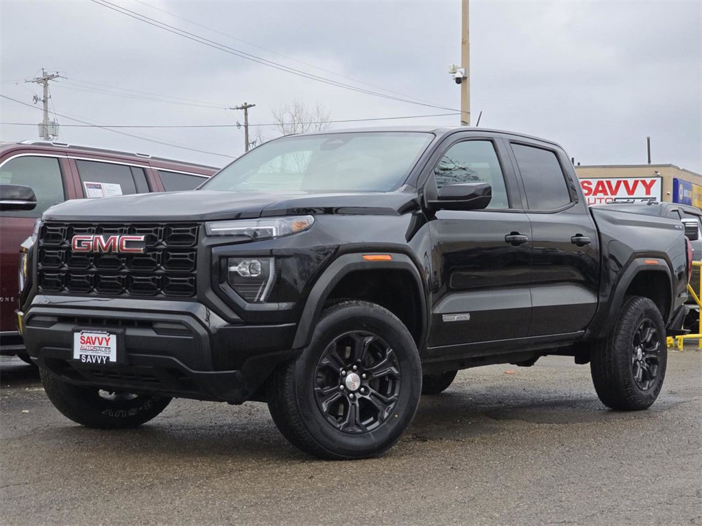 Used 2023 GMC Canyon Elevation image 2