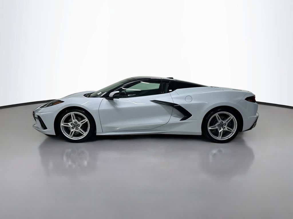 Used 2024 Chevrolet Corvette Stingray Preferred Conv w/ 2LT RWD image 2