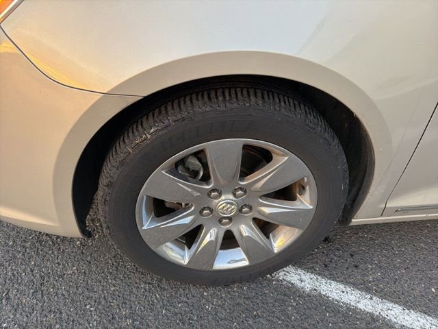 Used 2010 Buick LaCrosse CXL w/ Luxury Package image 21