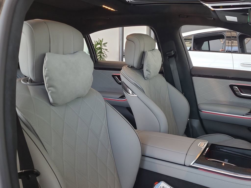 New 2026 Mercedes-Benz S 580 4MATIC Sedan image 17