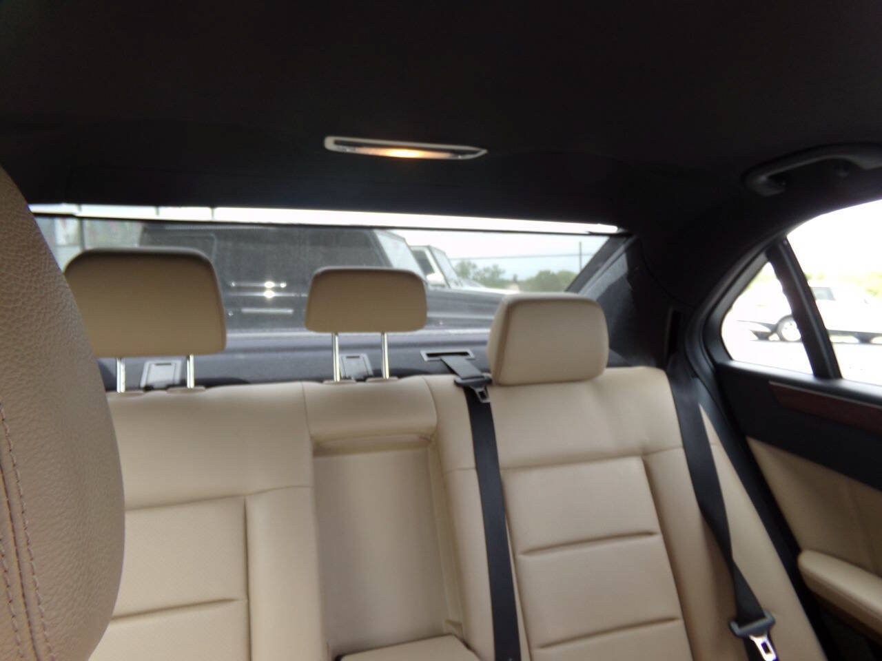 Used 2013 Mercedes-Benz E 350 BlueTEC Sedan image 30