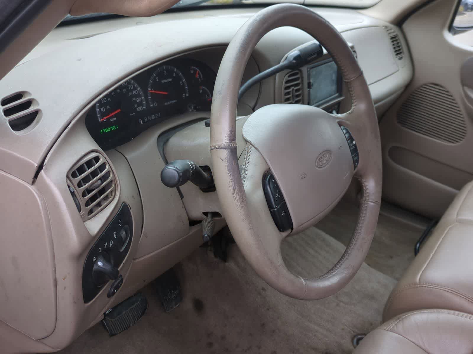 Used 2001 Ford F150 Lariat AWD/4WD image 10