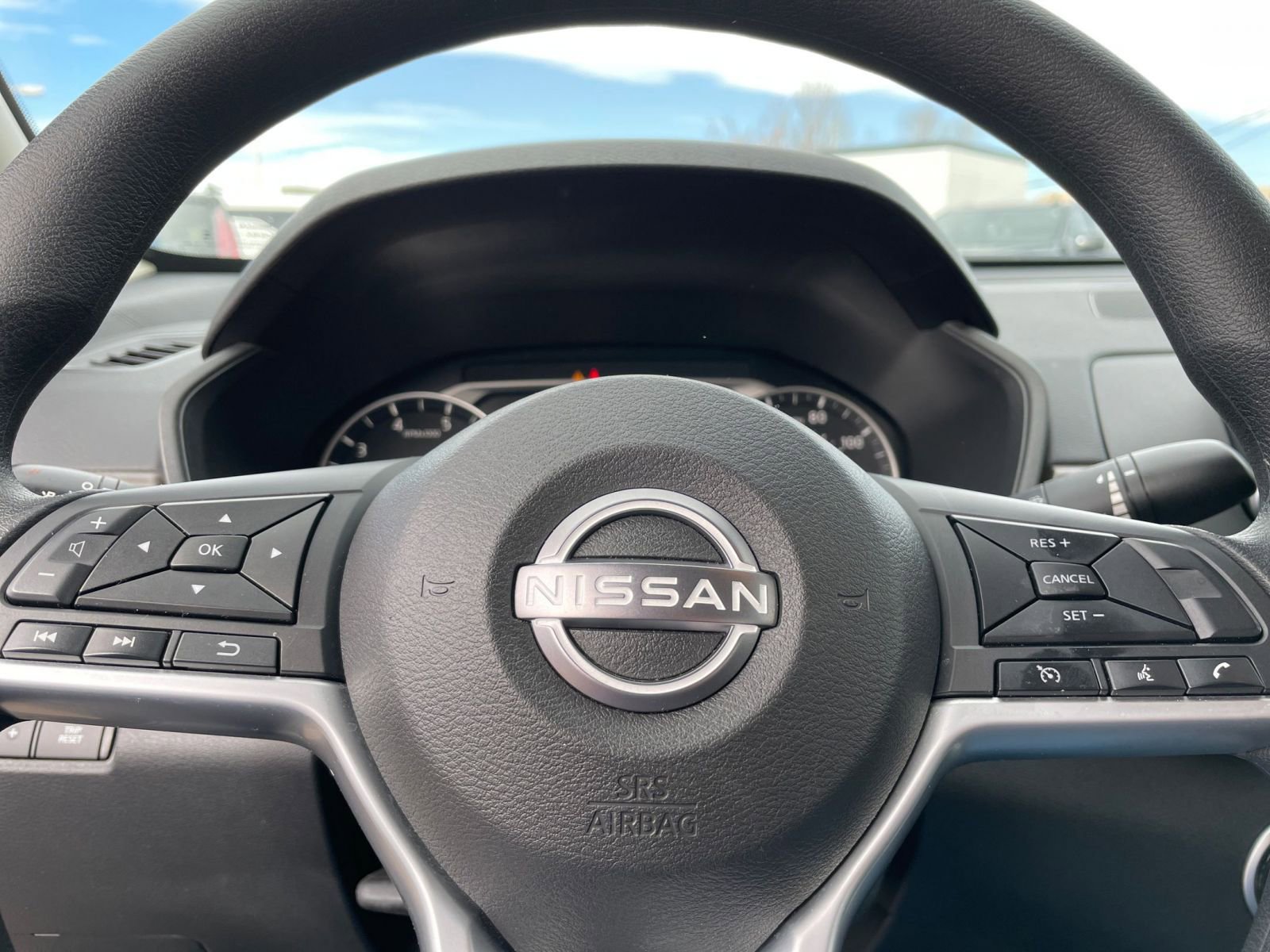 Used 2025 Nissan Altima 2.5 SV image 29