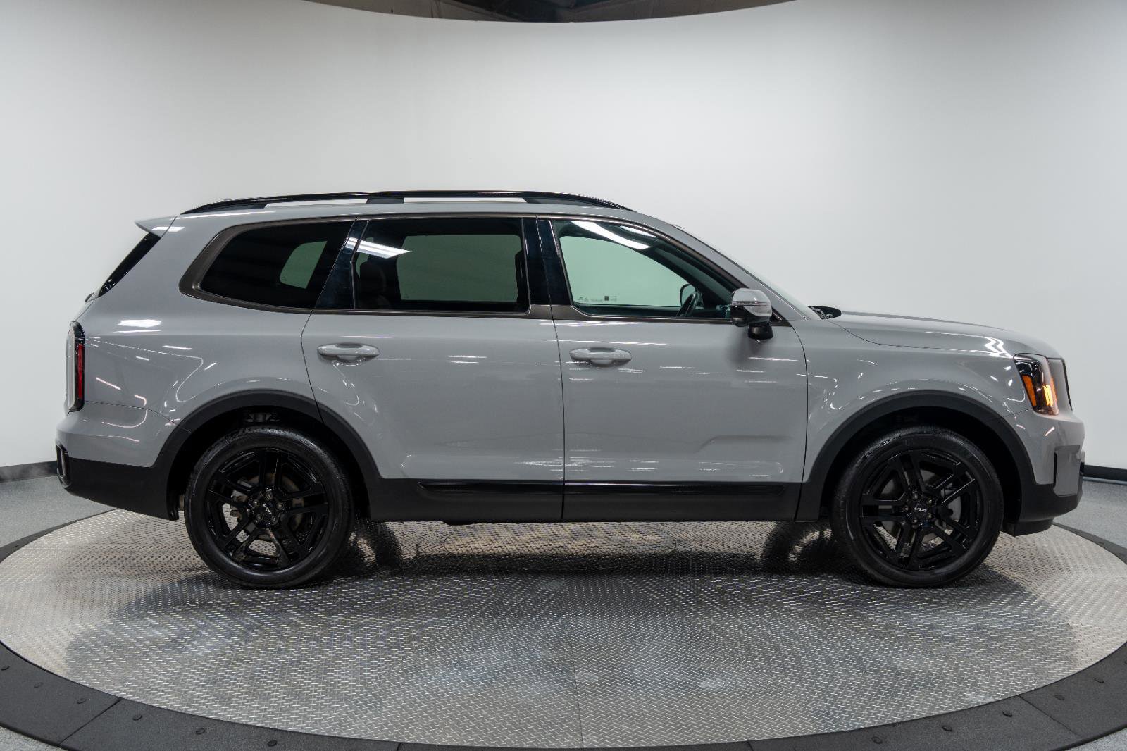 Used 2024 Kia Telluride SX X-Line image 9