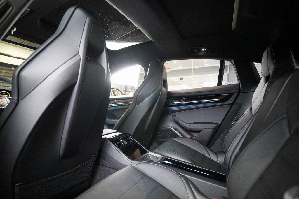 New 2026 Porsche Panamera 4 AWD/4WD image 15