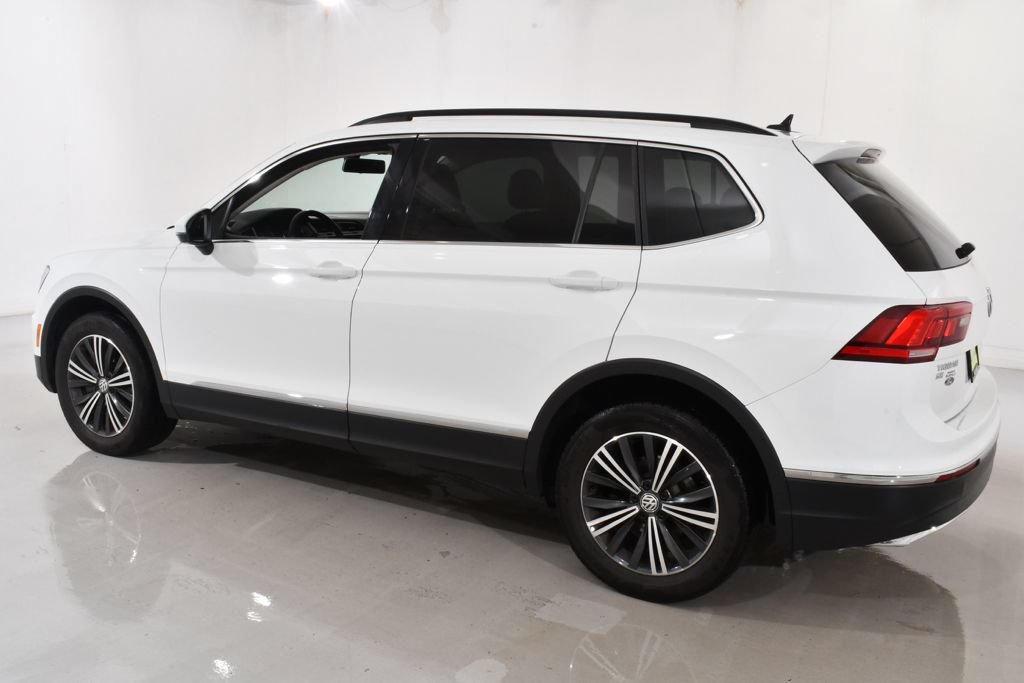 Used 2018 Volkswagen Tiguan SE w/ 18" Alloy Wheels Package AWD/4WD image 15