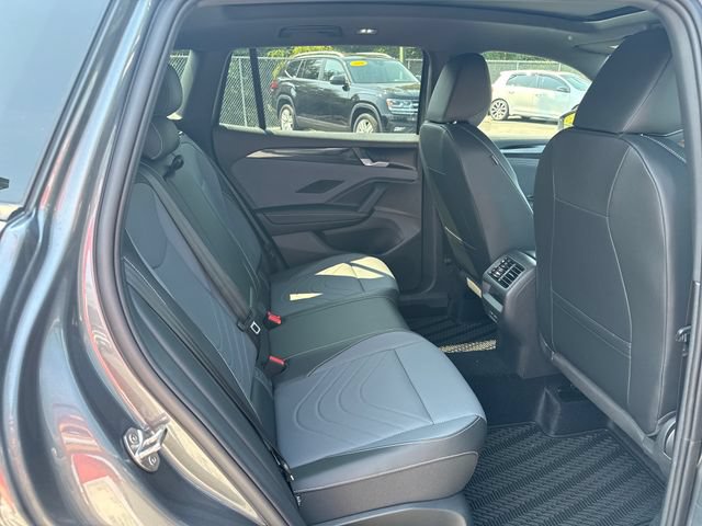 New 2026 Volkswagen Tiguan SE R-Line AWD/4WD image 11