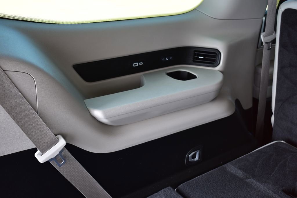 Used 2022 Jeep Wagoneer Series III w/ Premium Group I image 34