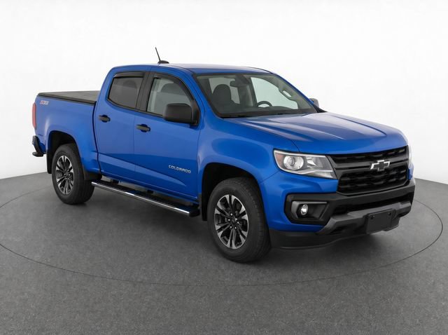 Used 2022 Chevrolet Colorado Z71 AWD/4WD image 2