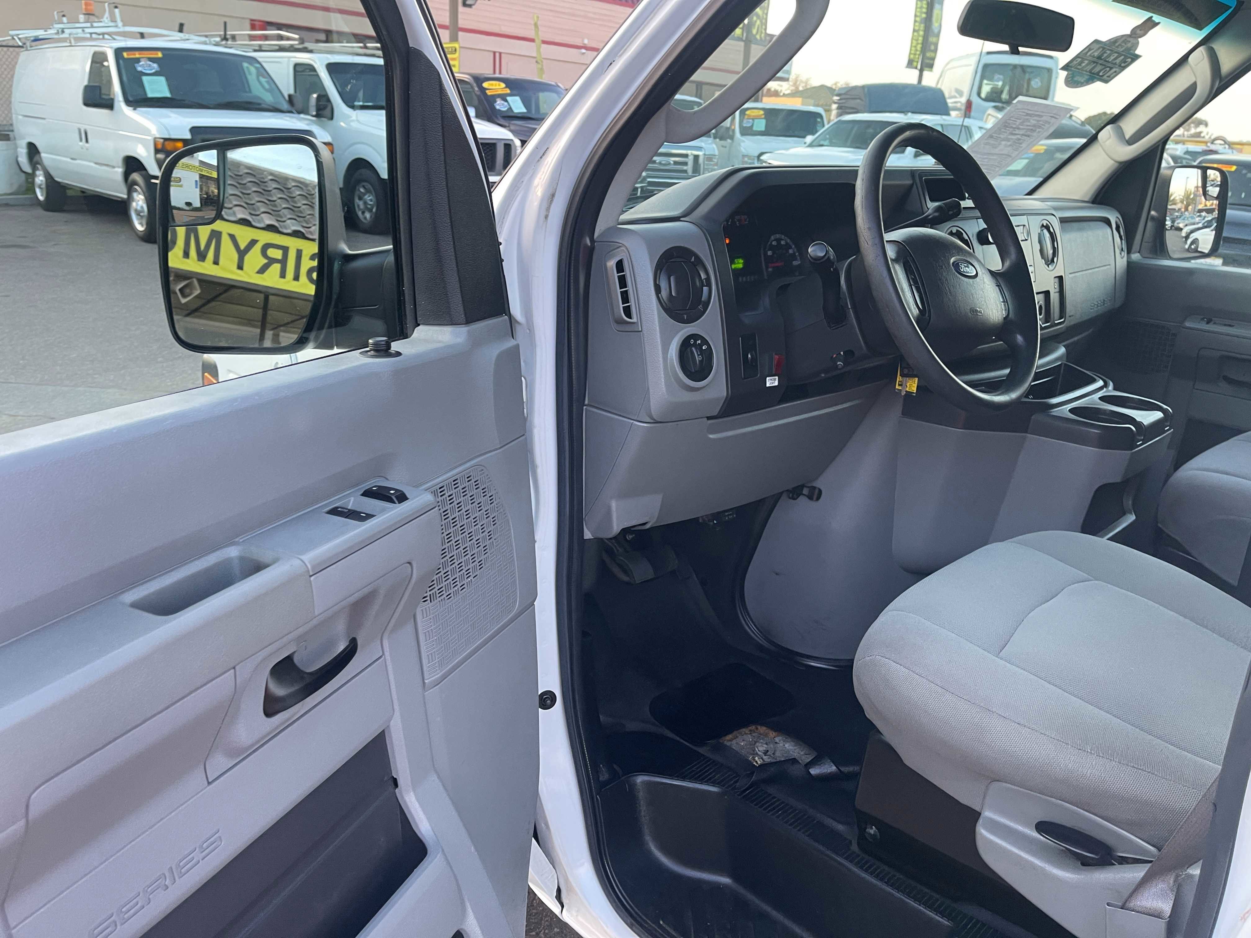 Used 2013 Ford E-150 and Econoline 150 image 17