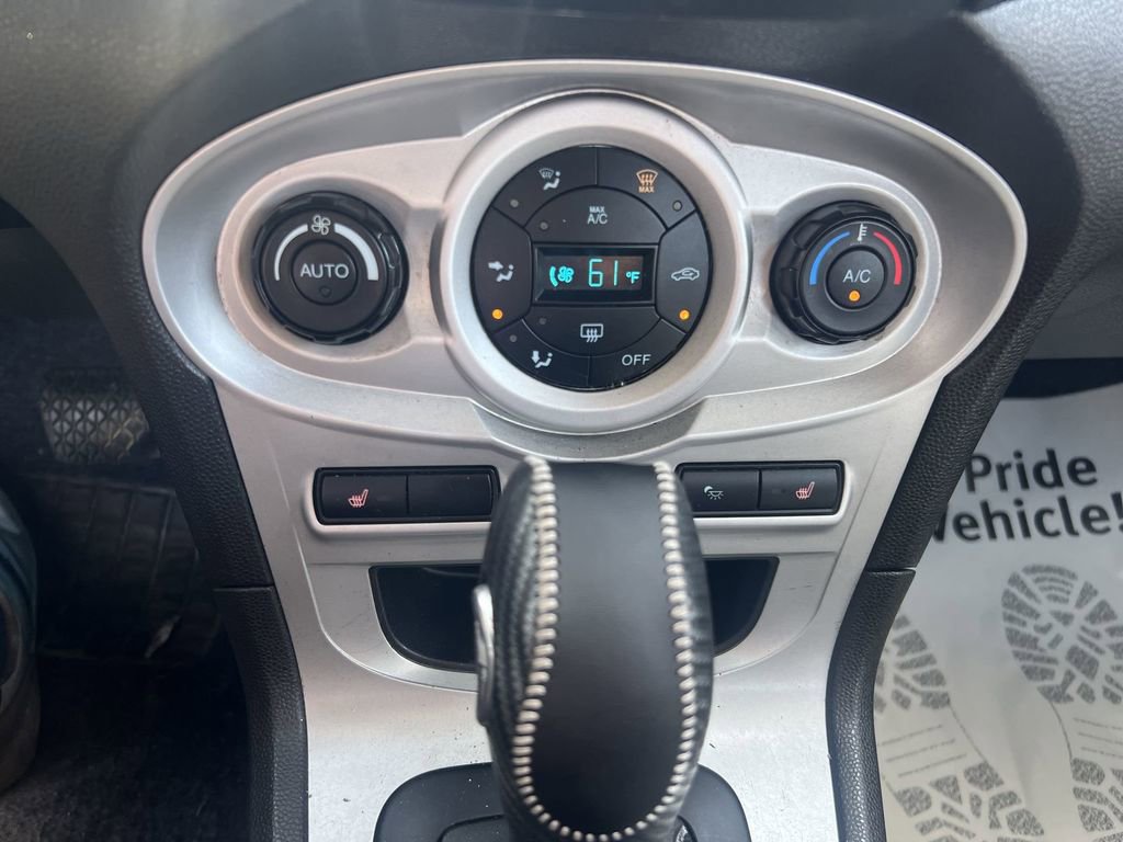 Used 2015 Ford Fiesta SE w/ Comfort Package image 13
