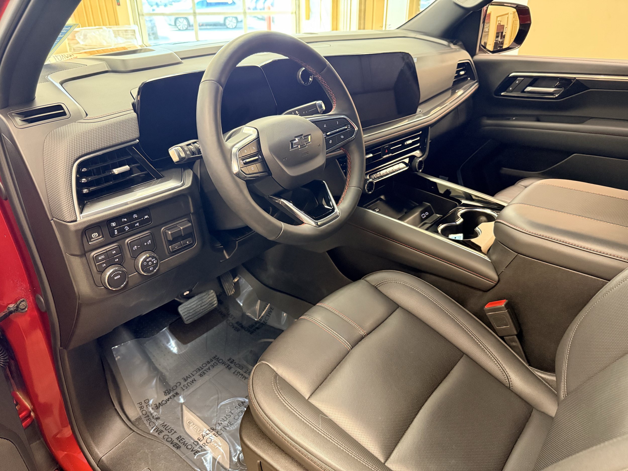 Used 2025 Chevrolet Tahoe RST w/ Comfort Package AWD/4WD image 6