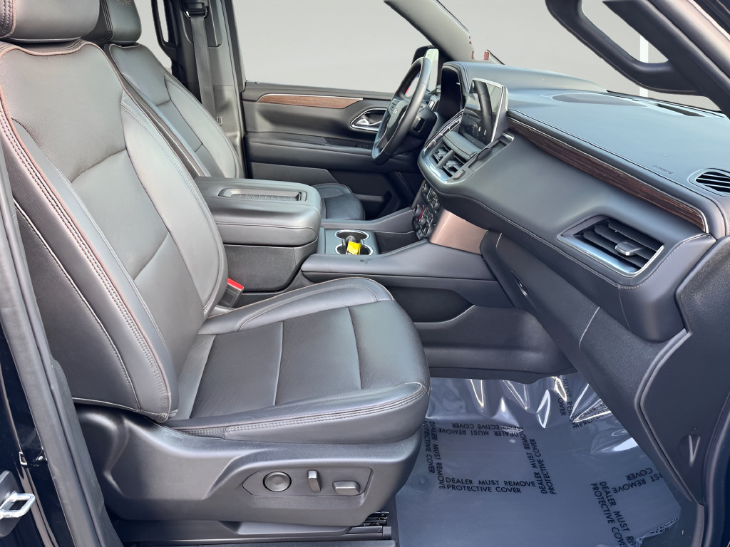 Used 2024 Chevrolet Tahoe High Country AWD/4WD image 29