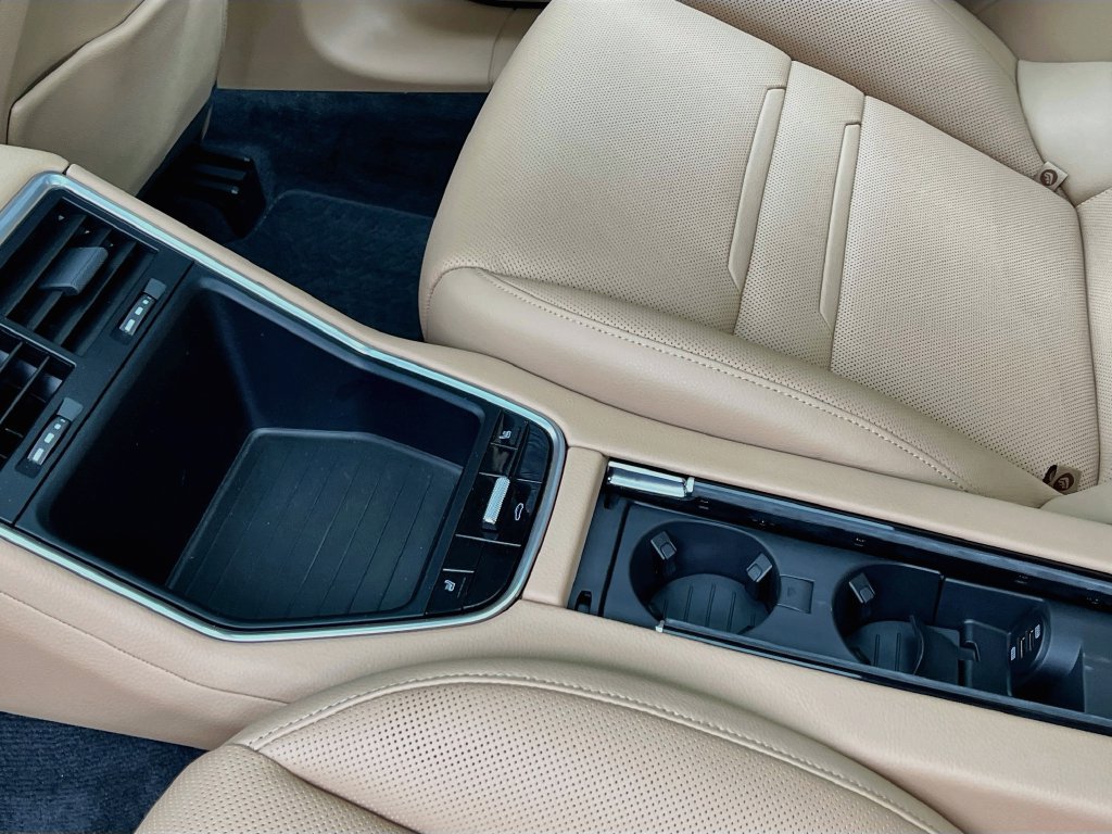 Certified 2018 Porsche Panamera 4 AWD/4WD image 27
