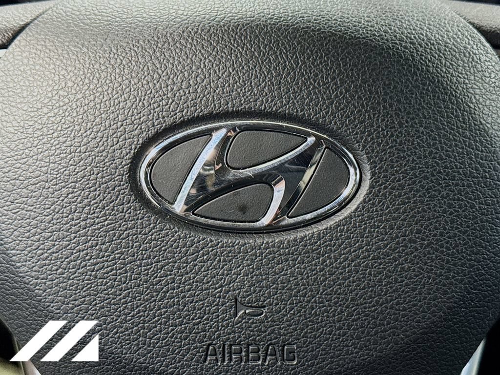 Used 2022 Hyundai Santa Fe SEL AWD/4WD image 32