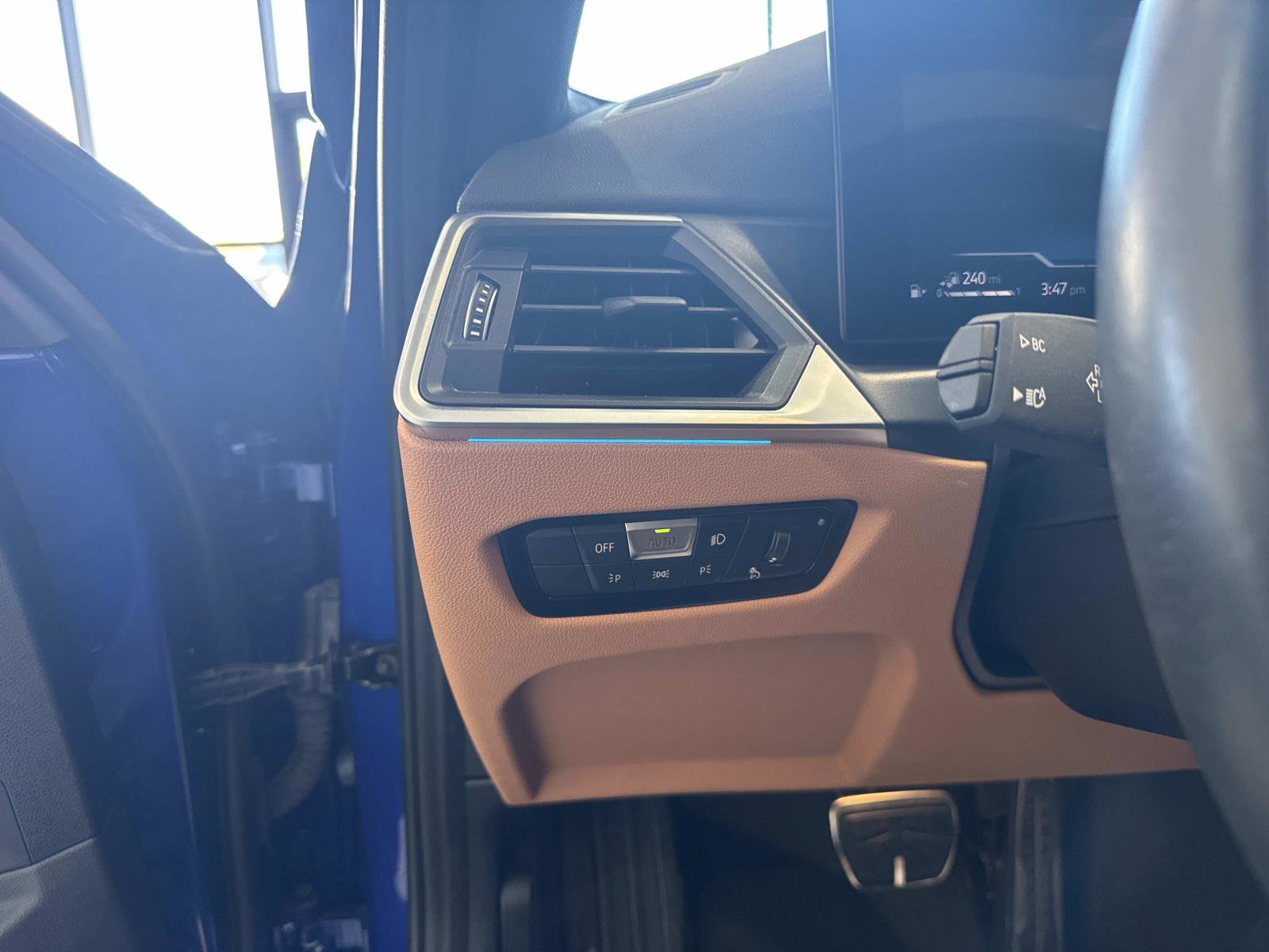 Used 2024 BMW 330e image 29