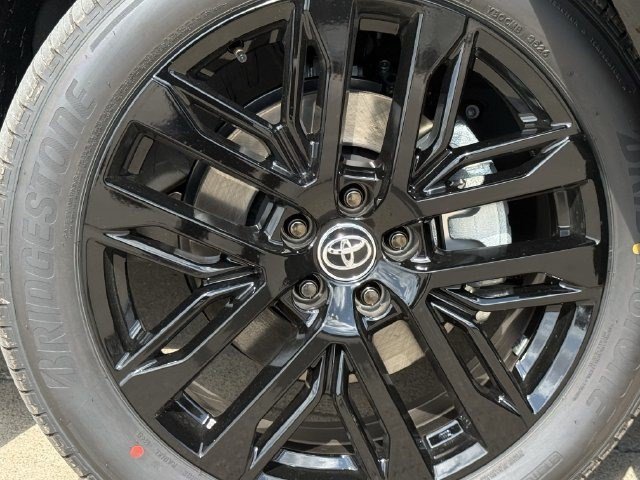New 2026 Toyota RAV4 XSE AWD/4WD image 10