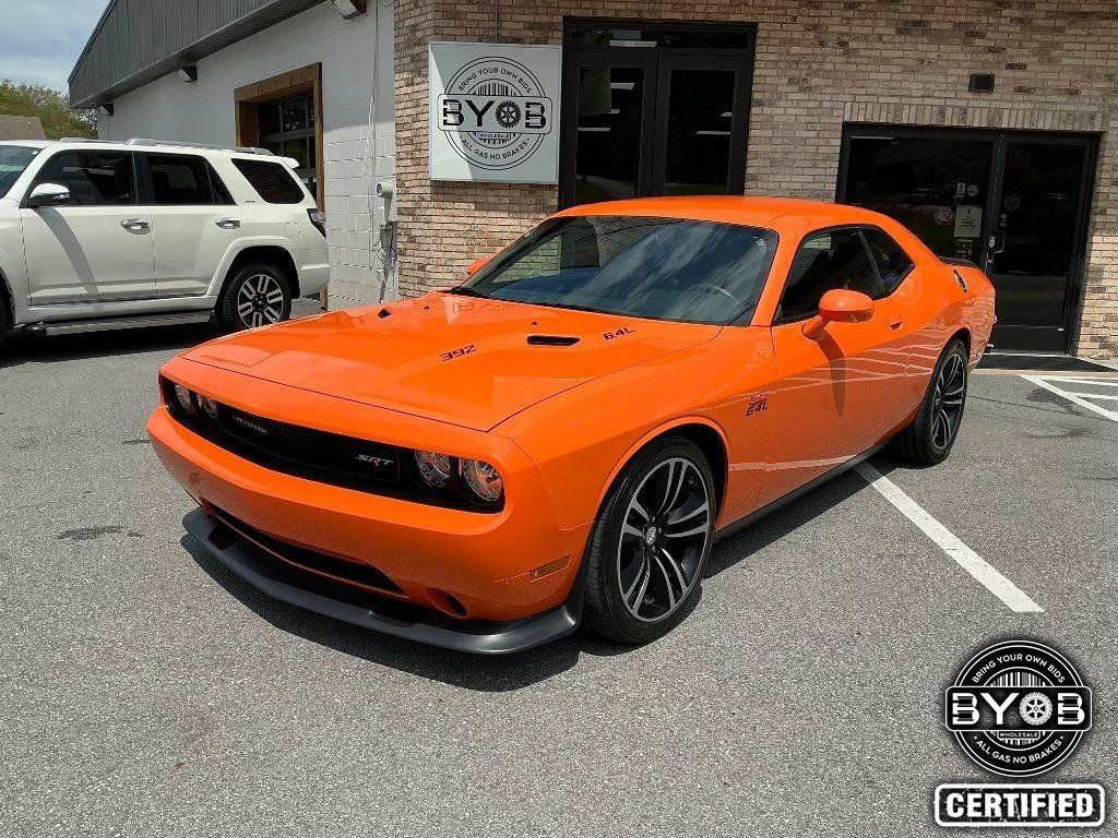 Used 2014 Dodge Challenger SRT8 Core RWD image 1