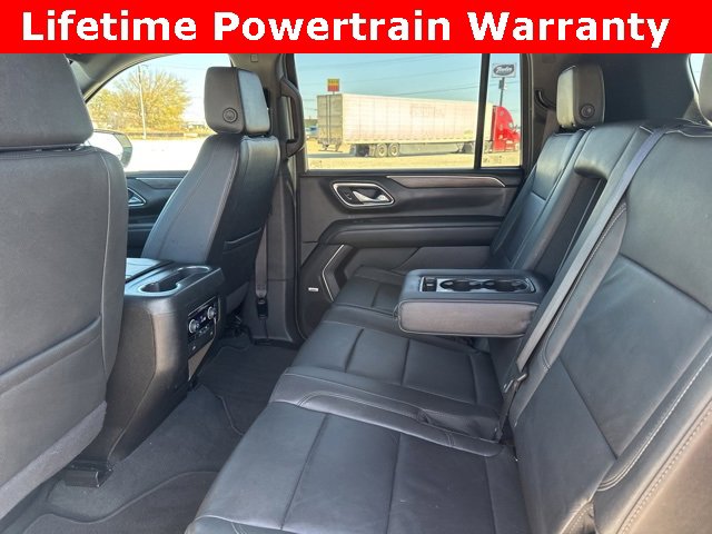Used 2024 Chevrolet Suburban LT image 21