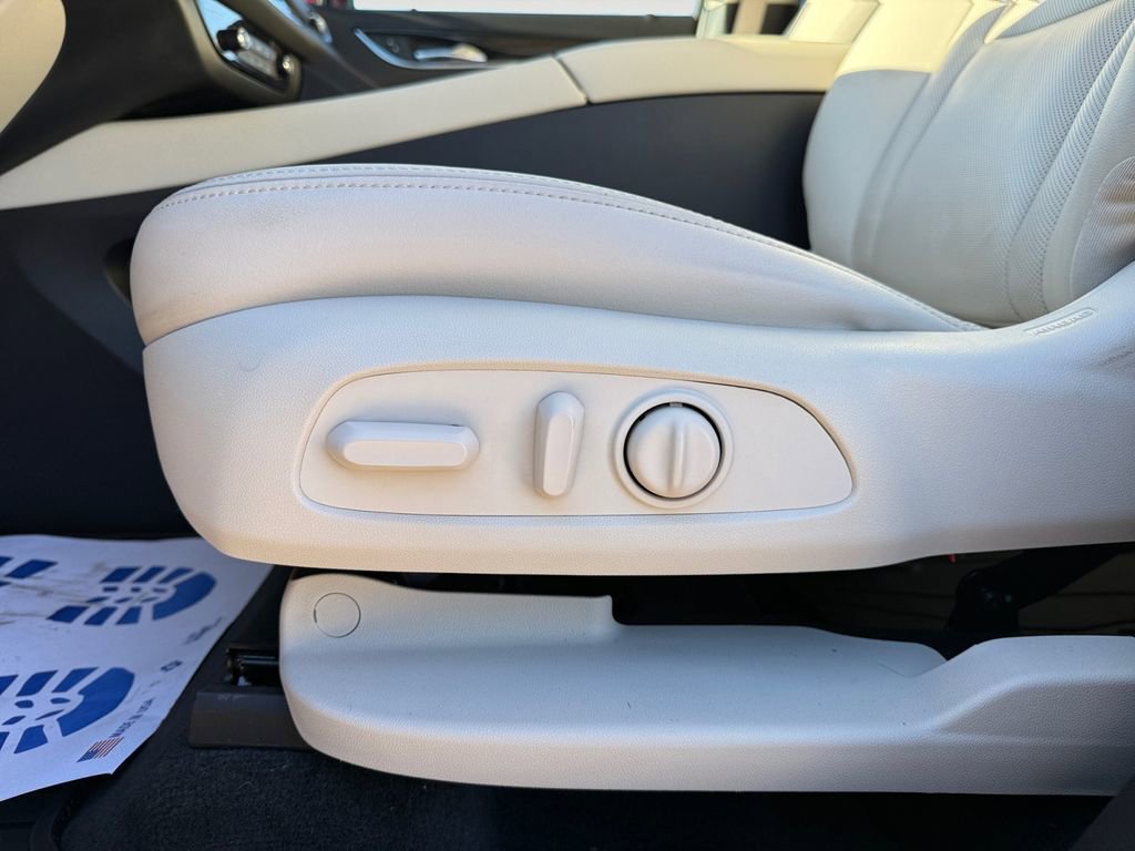 Used 2023 Buick Enclave Essence w/ Experience Buick Package image 18
