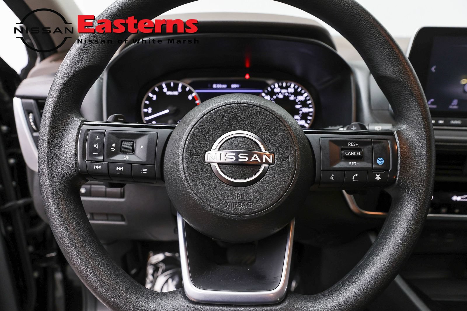 Used 2023 Nissan Rogue SV AWD/4WD image 10
