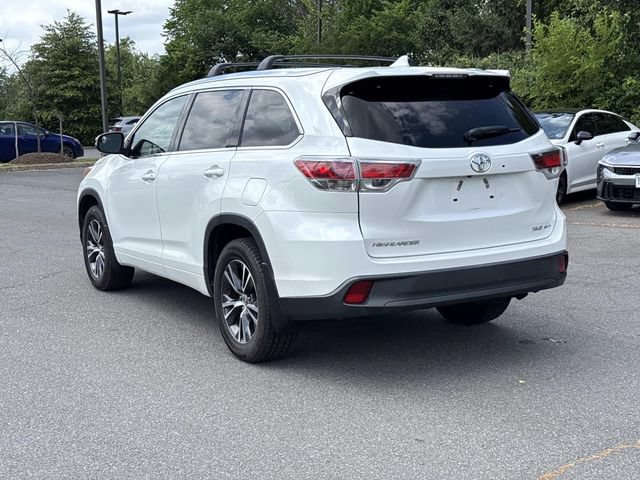 Used 2016 Toyota Highlander XLE AWD/4WD image 4