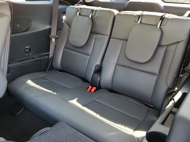 Used 2026 Ford Explorer Active w/ Active Comfort Package image 11