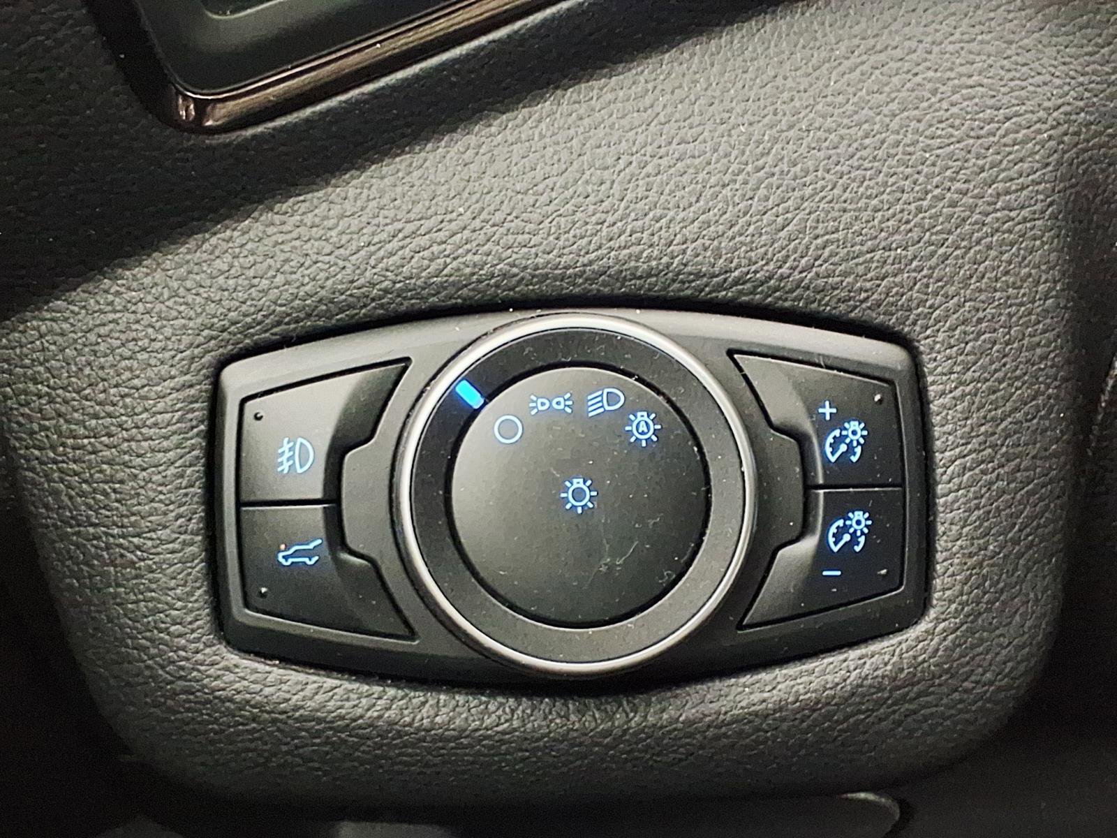 Used 2017 Ford Escape Titanium image 22