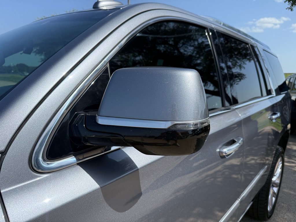 Used 2020 Cadillac Escalade Premium Luxury RWD image 9