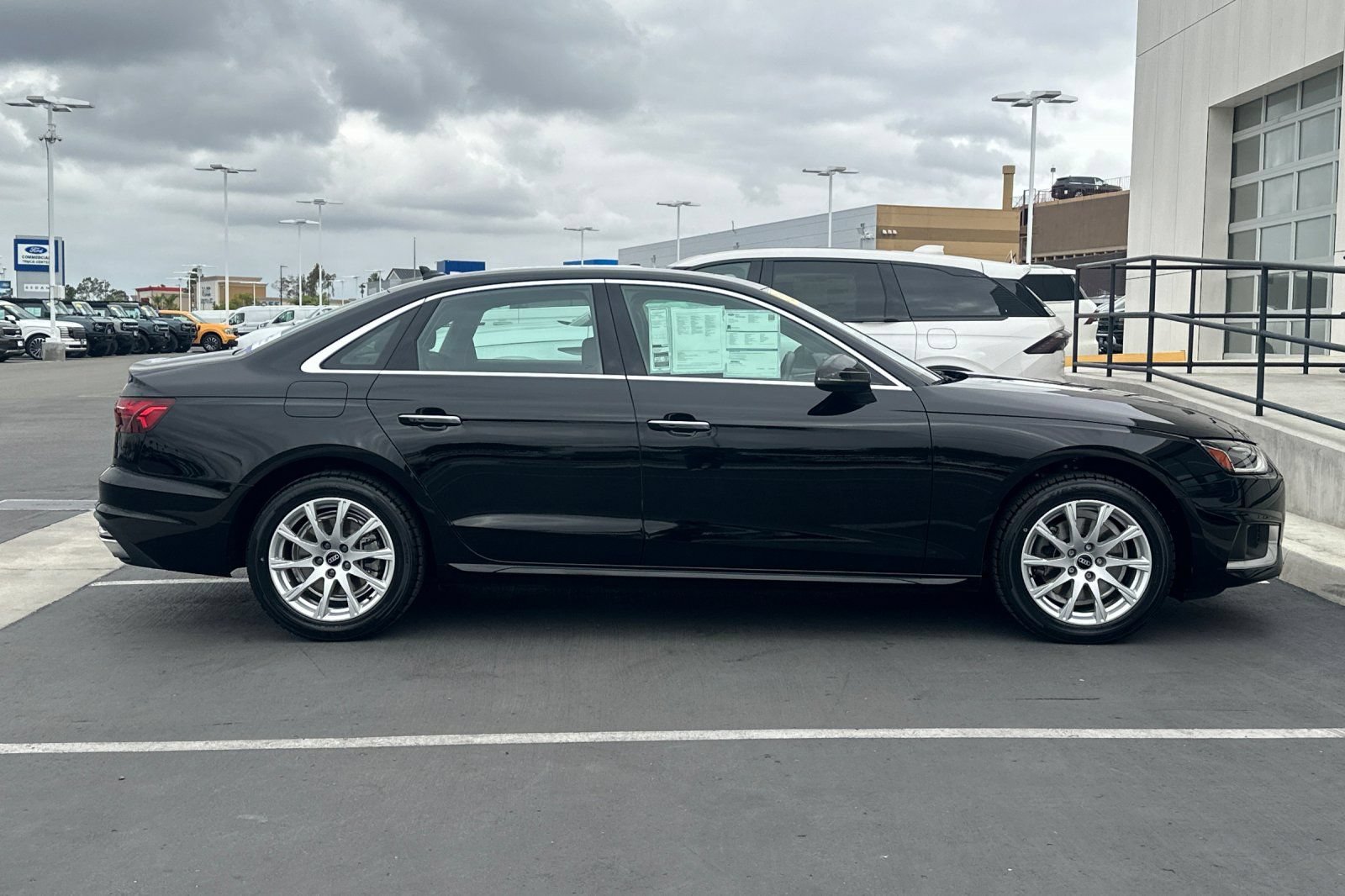 Used 2022 Audi A4 2.0T Premium AWD/4WD image 2