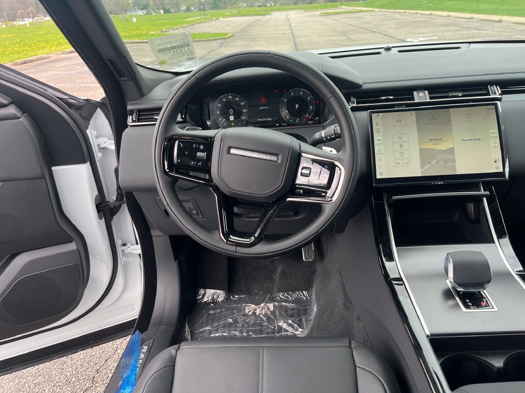 New 2026 Land Rover Range Rover Velar Dynamic SE AWD/4WD image 12