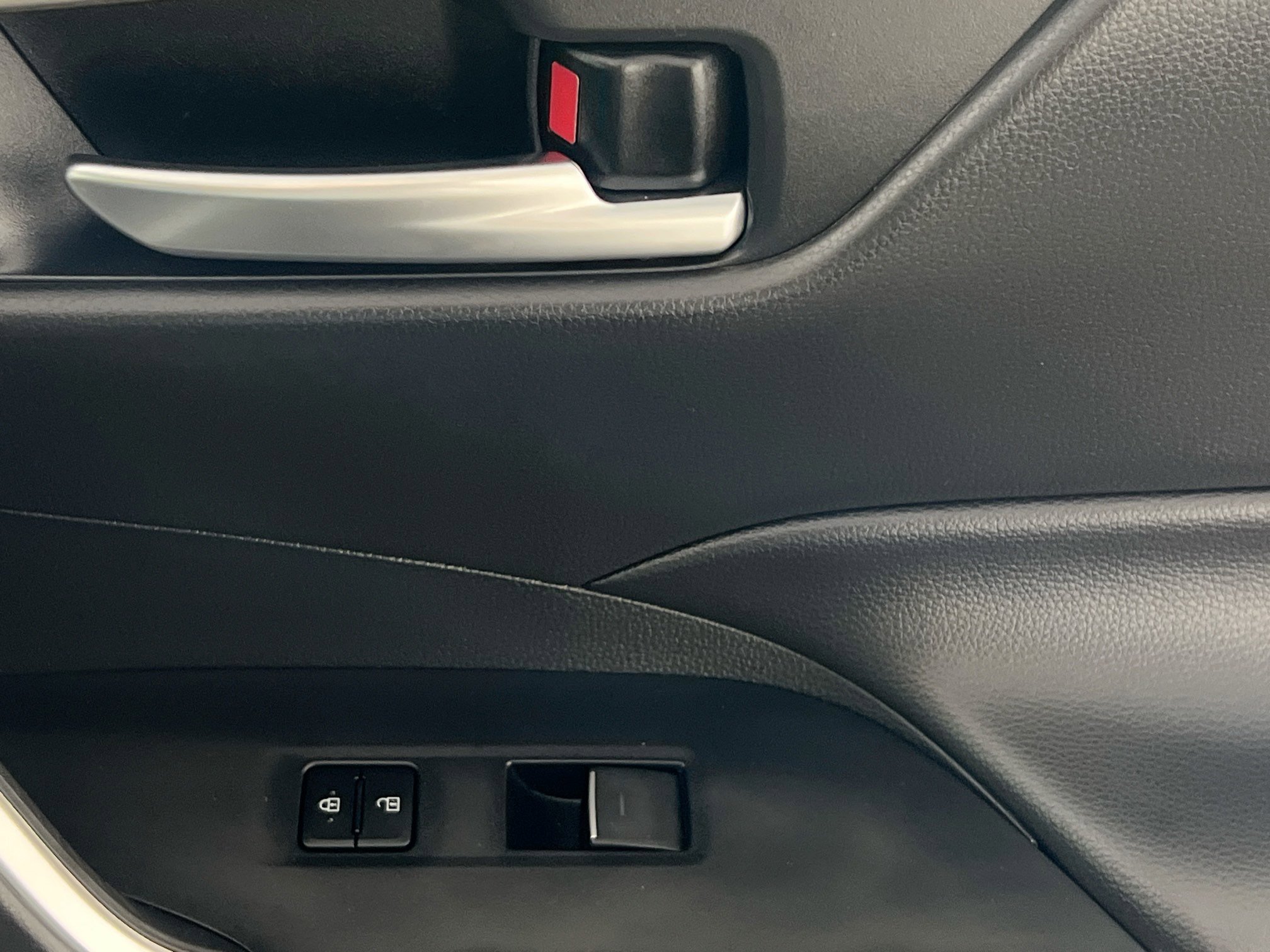 Used 2024 Toyota RAV4 XLE image 32