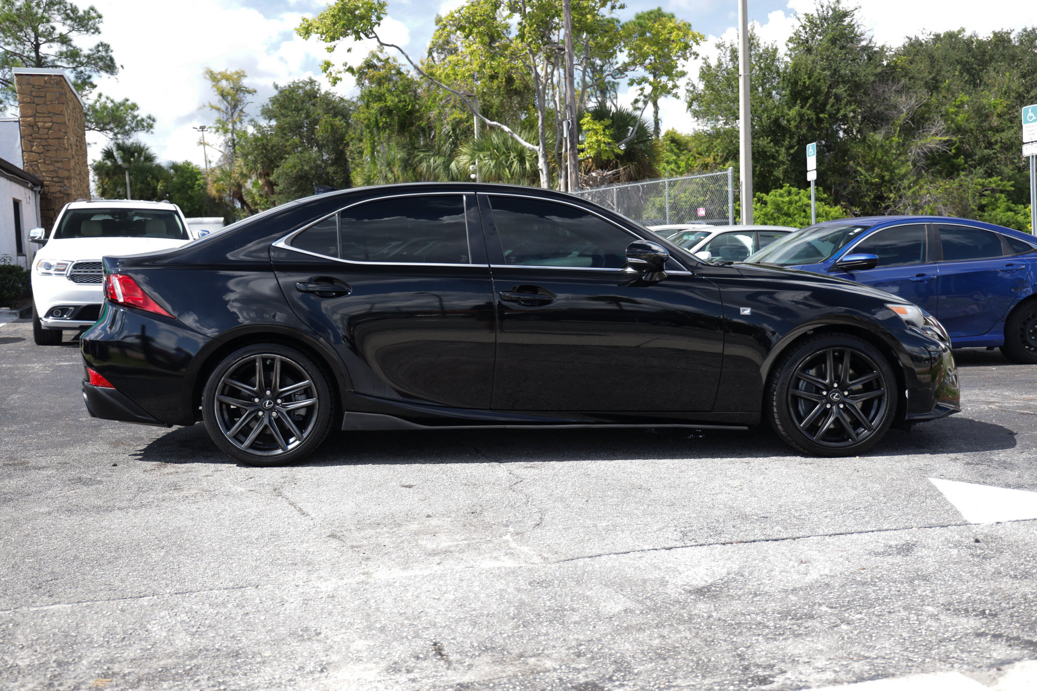 Used 2016 Lexus IS 200t w/ F Sport Package RWD image 17