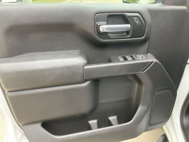 Used 2019 Chevrolet Silverado 1500 Custom w/ Custom Convenience Package RWD image 15