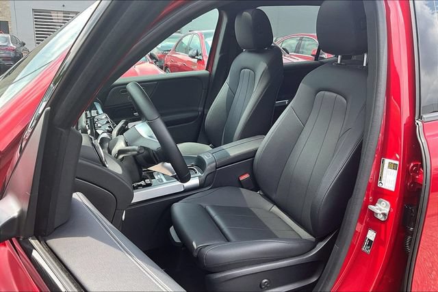 Used 2026 Mercedes-Benz GLB 250 4MATIC image 6