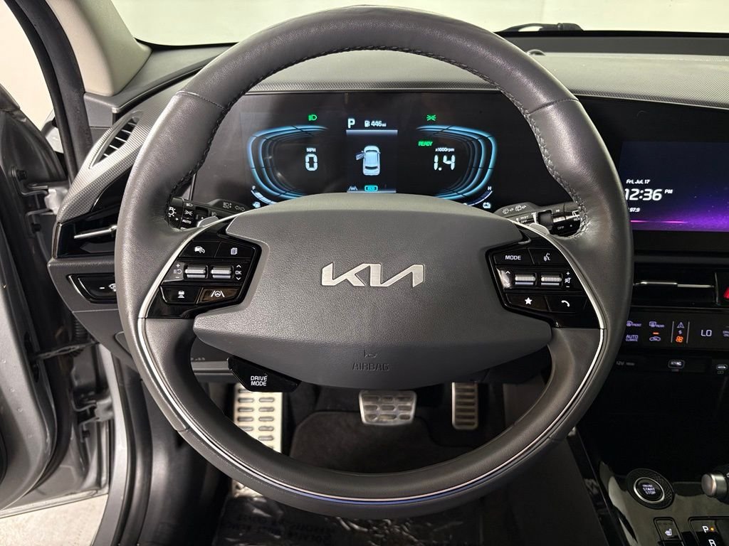 Used 2023 Kia Niro SX Touring FWD image 19