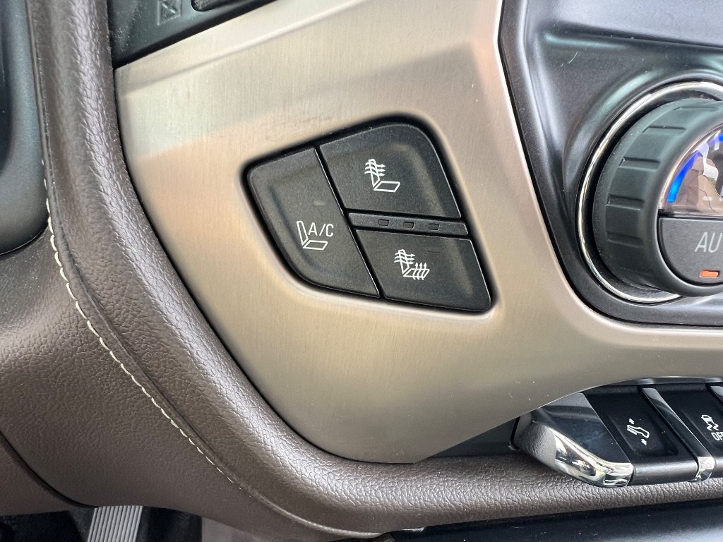 Used 2015 GMC Sierra 2500 Denali w/ Driver Alert Package AWD/4WD image 24