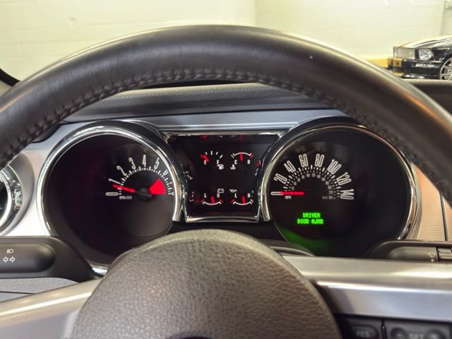 Used 2006 Ford Mustang GT Premium RWD image 12