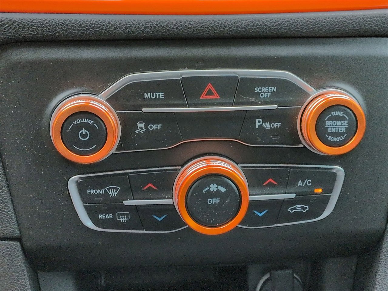 Used 2022 Dodge Charger SXT image 16