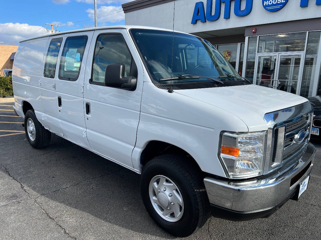 Used 2013 Ford E-250 and Econoline 250 w/ Commercial Cargo Van Pkg RWD image 4