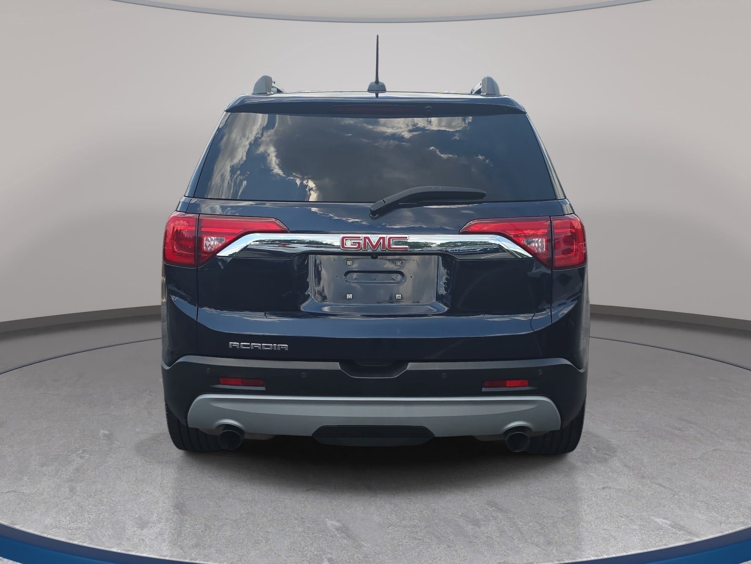 Used 2017 GMC Acadia SLT FWD image 6